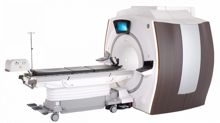 Магнитно-резонансный томограф GE Optima MR450w 1.5Т